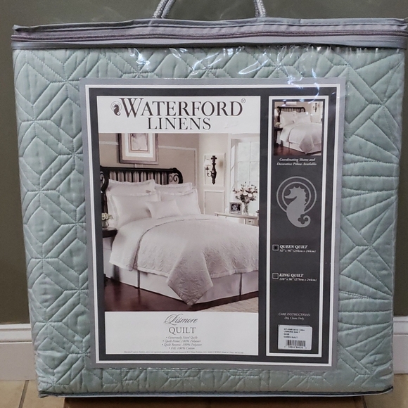 Waterford Linens Lismore Quilt Queen Sage.  New - Picture 1 of 3